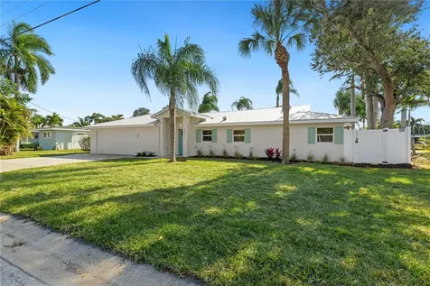 6911 9th Avenue NW Bradenton FL 34209