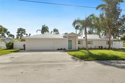 6911 9th Avenue NW Bradenton FL 34209