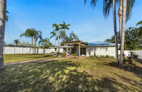 6911 9th Avenue NW Bradenton FL 34209