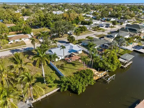6911 9th Avenue NW Bradenton FL 34209