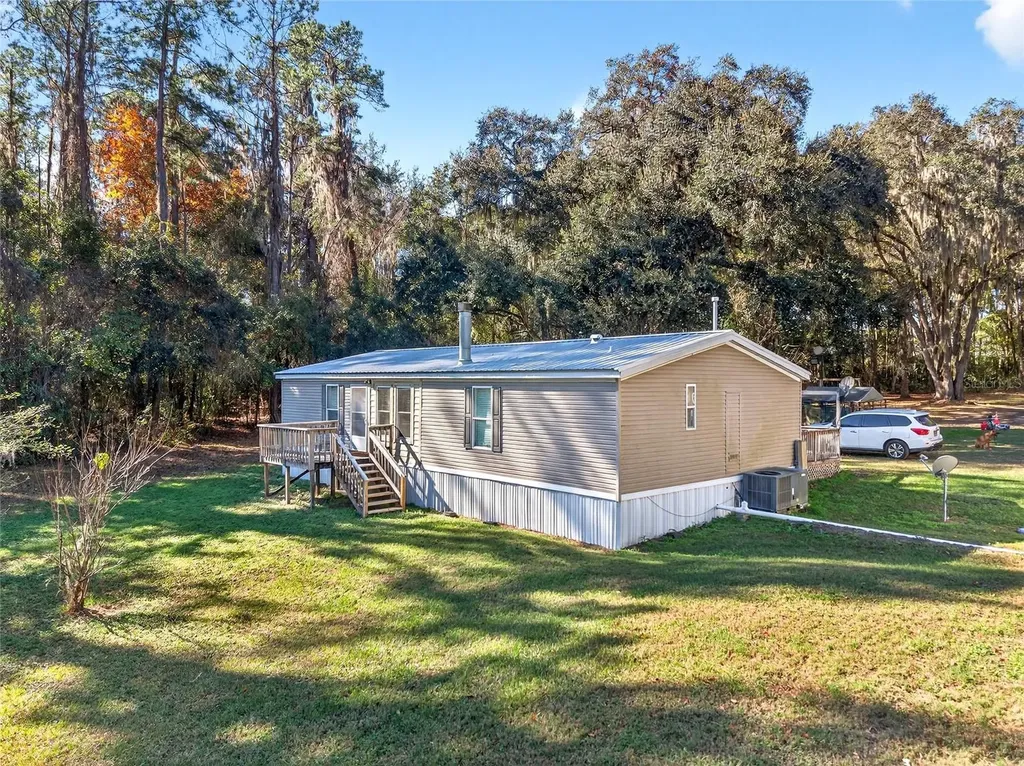 15340 NW 65th Avenue Road Reddick FL 32686