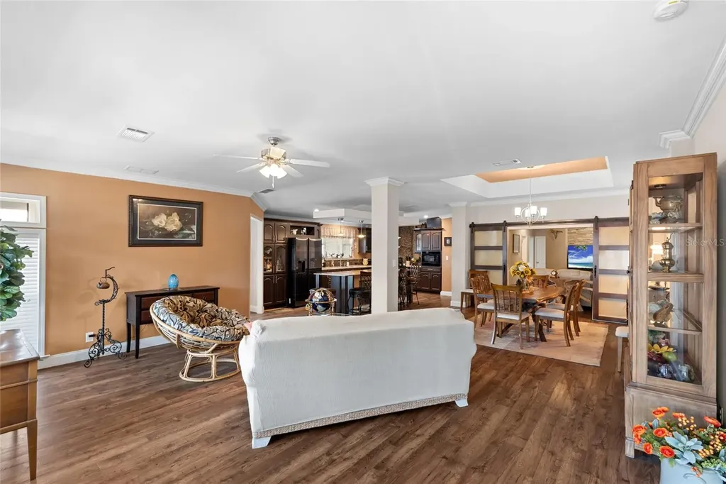 2715 9th Avenue N St Petersburg FL 33713