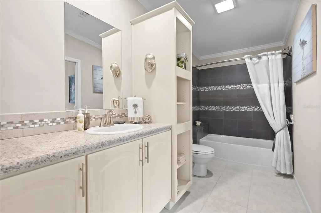 2715 9th Avenue N St Petersburg FL 33713