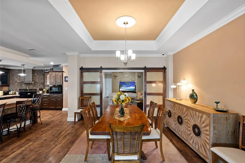 2715 9th Avenue N St Petersburg FL 33713