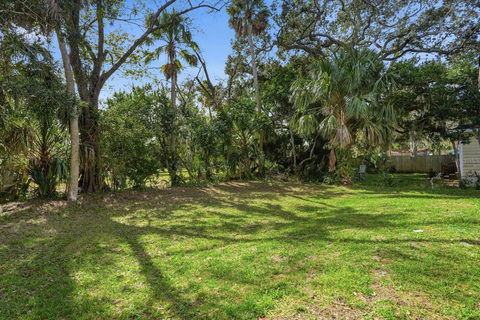557 Live Oak Avenue Daytona Beach FL 32114