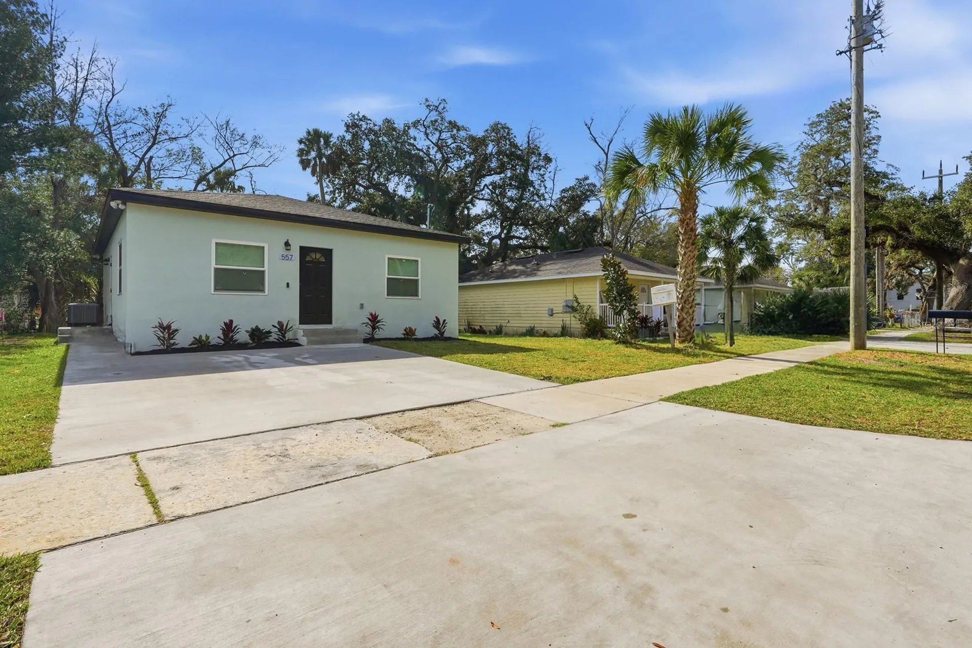 557 Live Oak Avenue Daytona Beach FL 32114