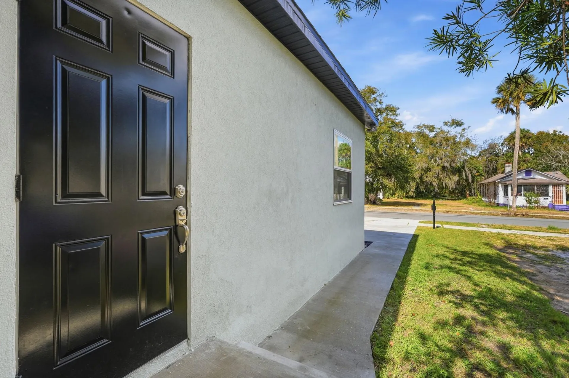 557 Live Oak Avenue Daytona Beach FL 32114