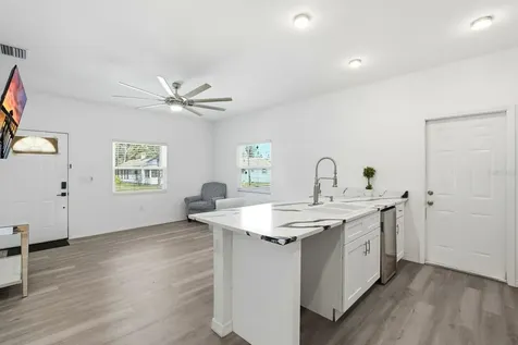 557 Live Oak Avenue Daytona Beach FL 32114