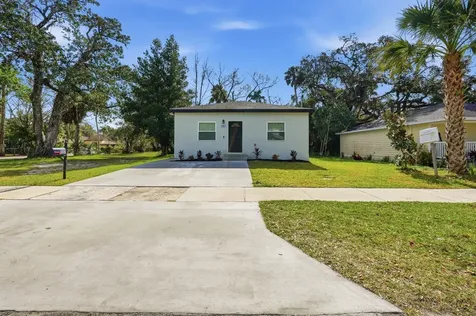 557 Live Oak Avenue Daytona Beach FL 32114