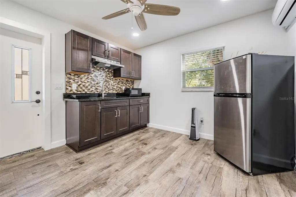 6907 W Creek Drive Tampa FL 33615