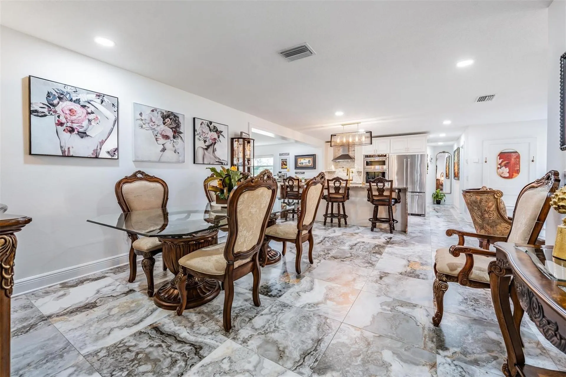 6907 W Creek Drive Tampa FL 33615
