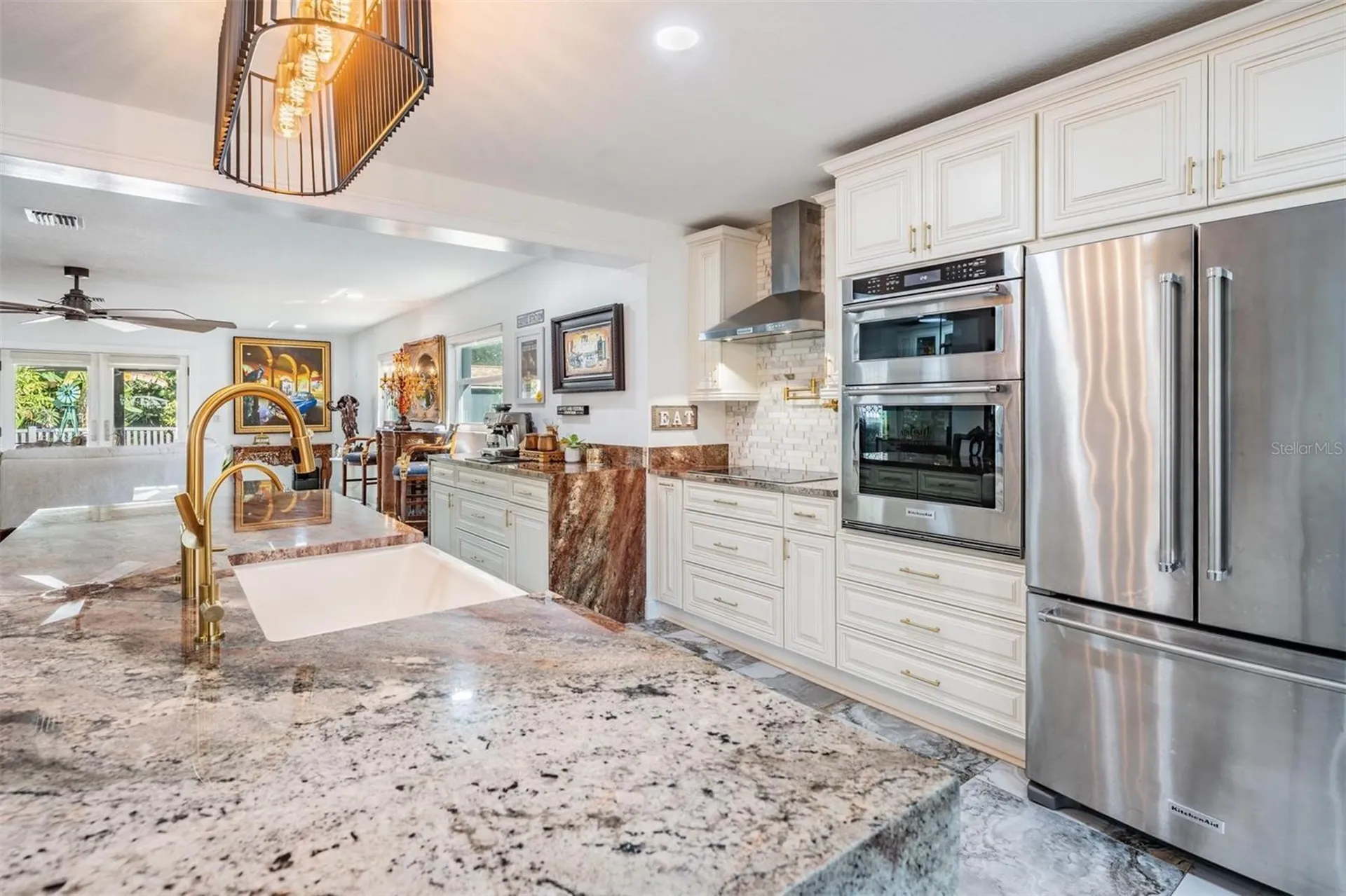 6907 W Creek Drive Tampa FL 33615