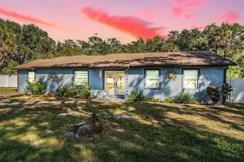 6907 W Creek Drive Tampa FL 33615