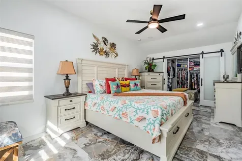 6907 W Creek Drive Tampa FL 33615