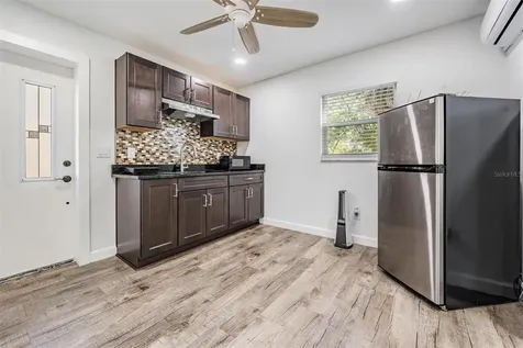 6907 W Creek Drive Tampa FL 33615