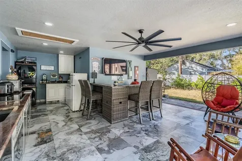 6907 W Creek Drive Tampa FL 33615