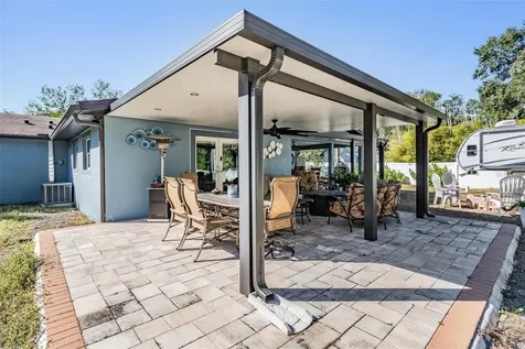 6907 W Creek Drive Tampa FL 33615