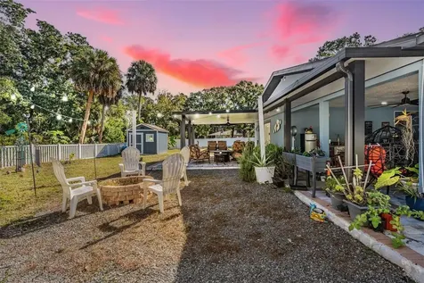 6907 W Creek Drive Tampa FL 33615