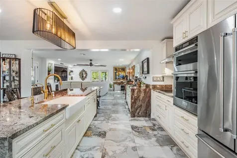 6907 W Creek Drive Tampa FL 33615