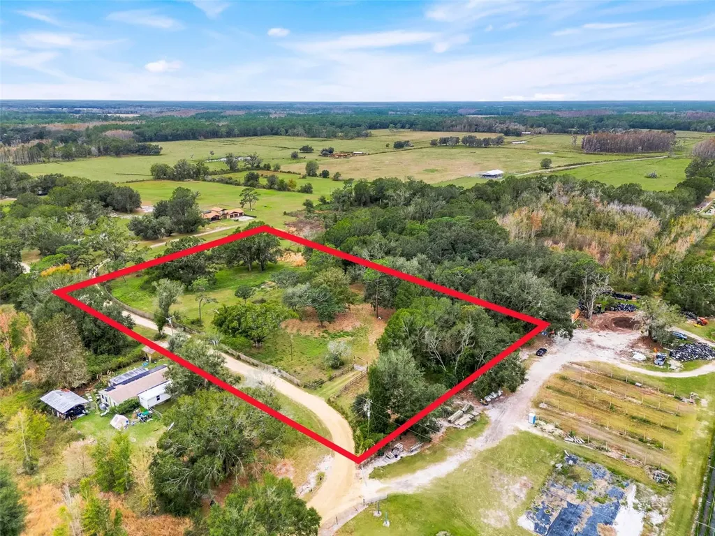 1425 Douglas Road Groveland FL 34736