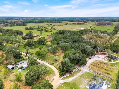 1425 Douglas Road Groveland FL 34736