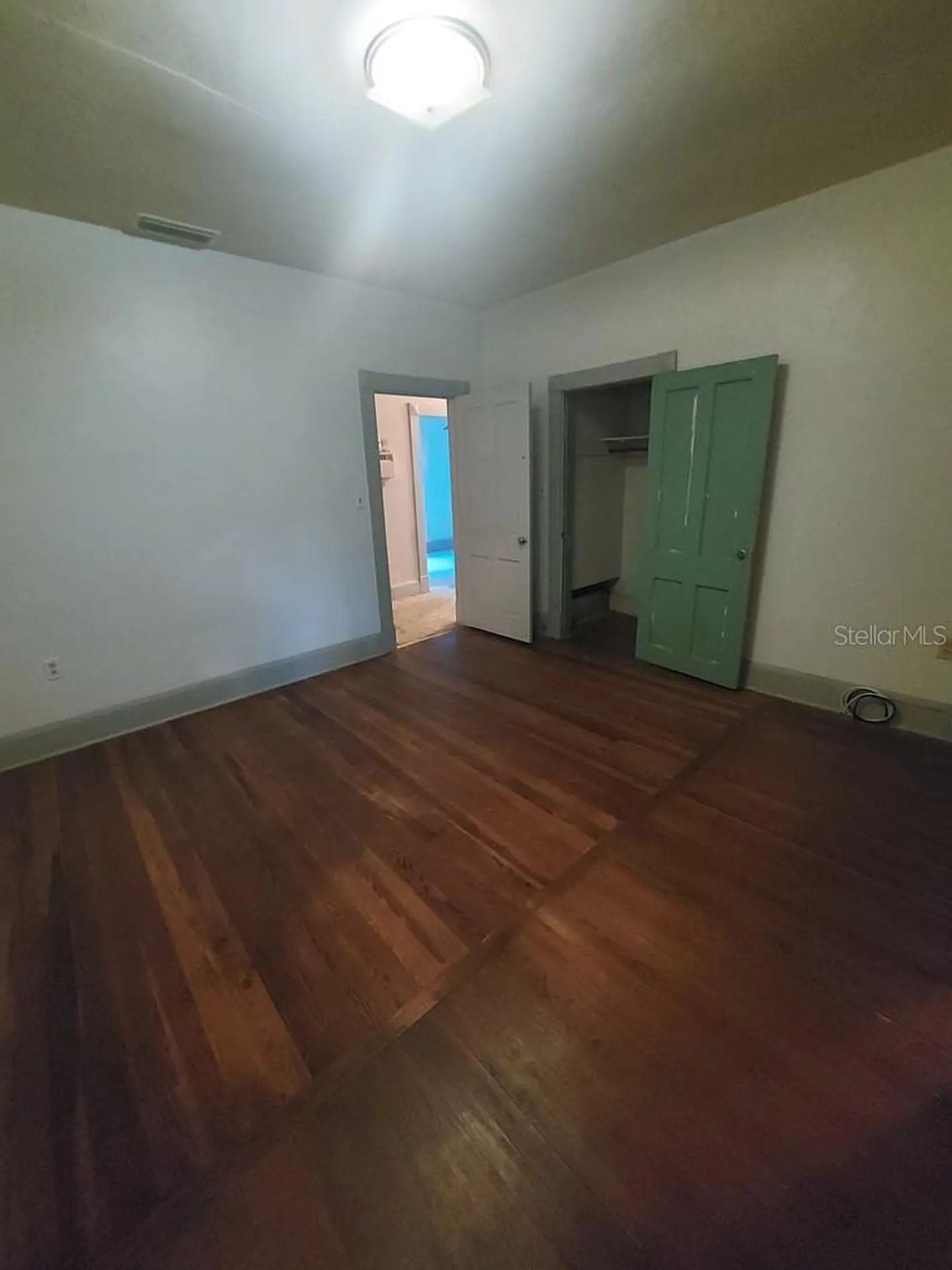 251 N Blue Lake Avenue Deland FL 32724