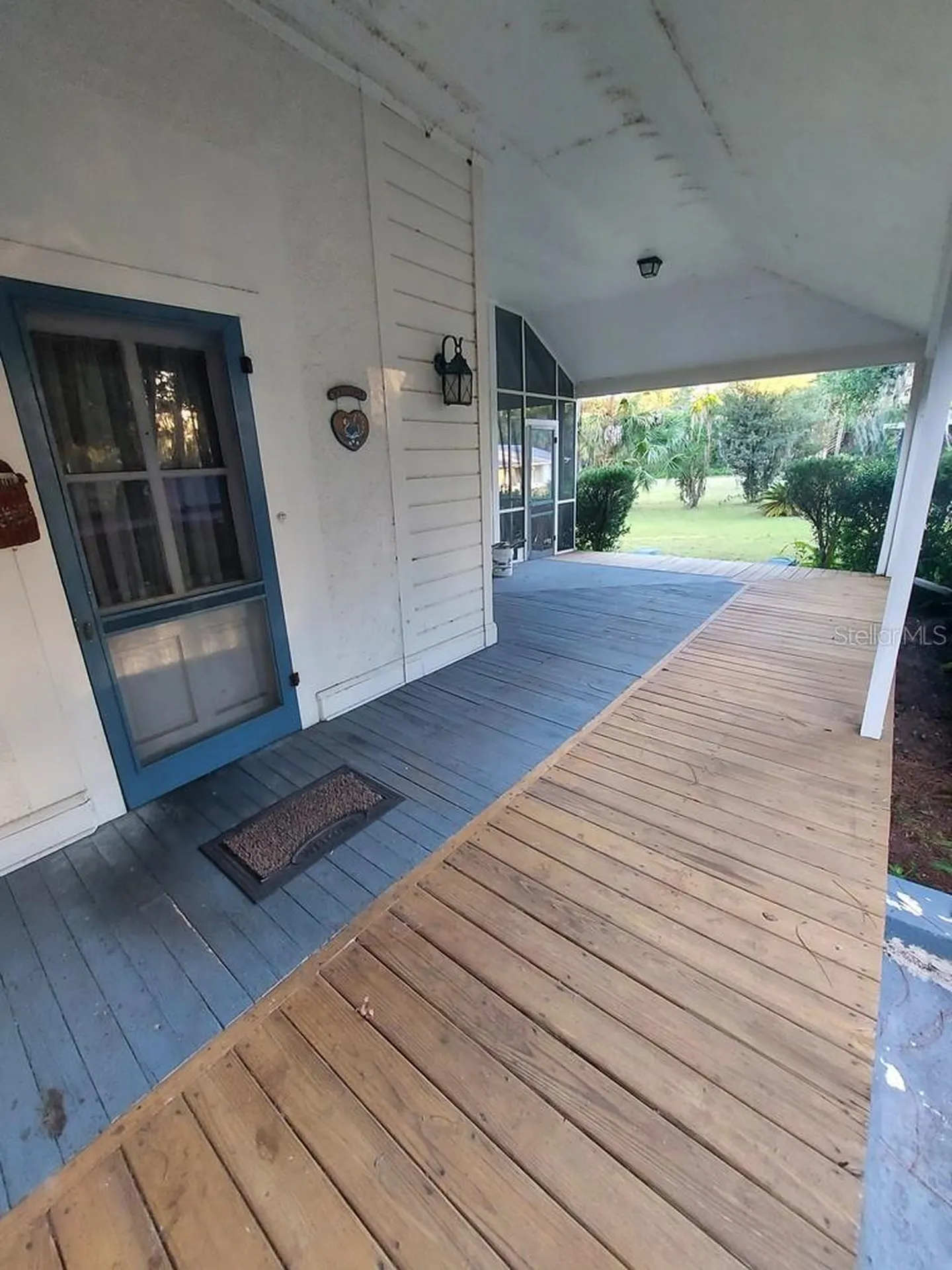 251 N Blue Lake Avenue Deland FL 32724