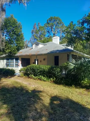 251 N Blue Lake Avenue Deland FL 32724