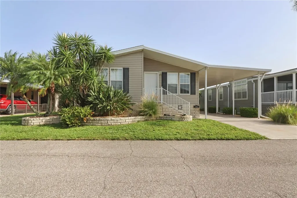 2100 Kings Highway Port Charlotte FL 33980