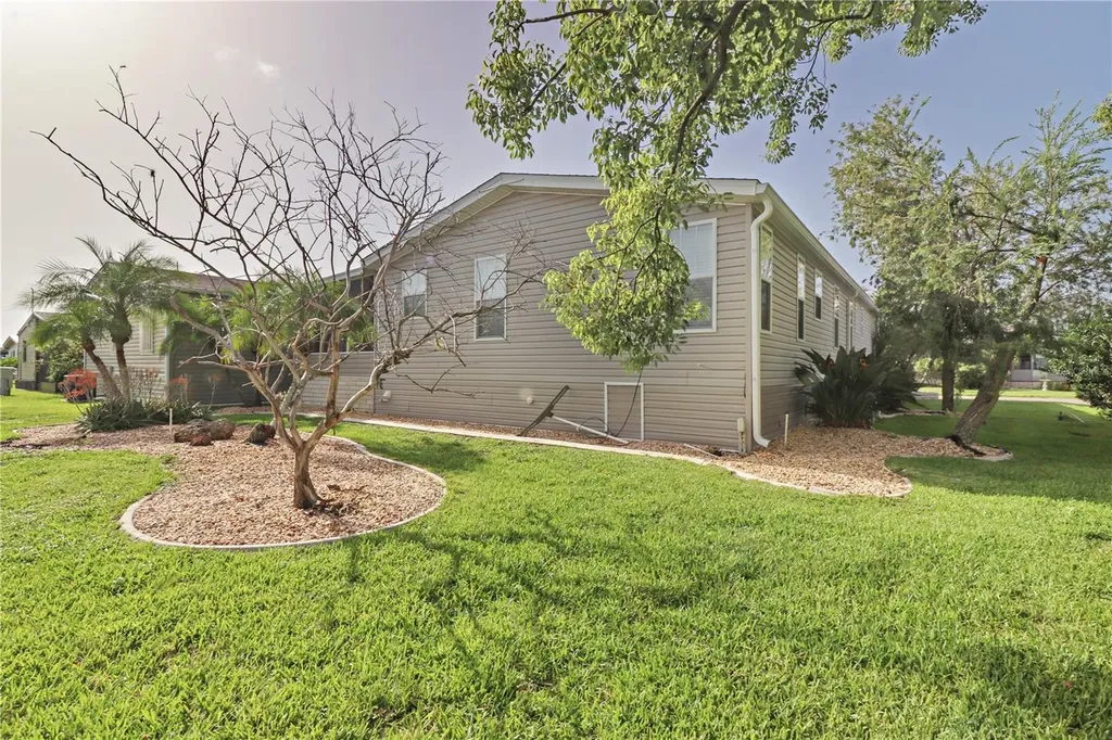 2100 Kings Highway Port Charlotte FL 33980