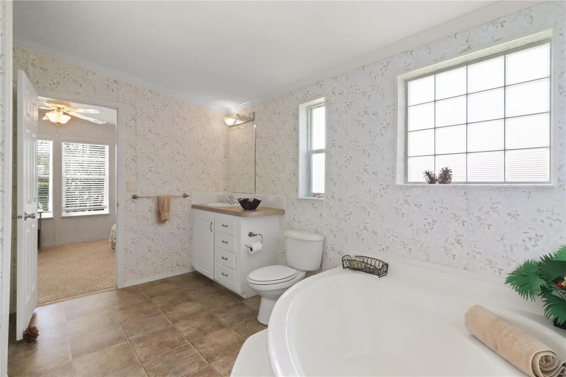 2100 Kings Highway Port Charlotte FL 33980