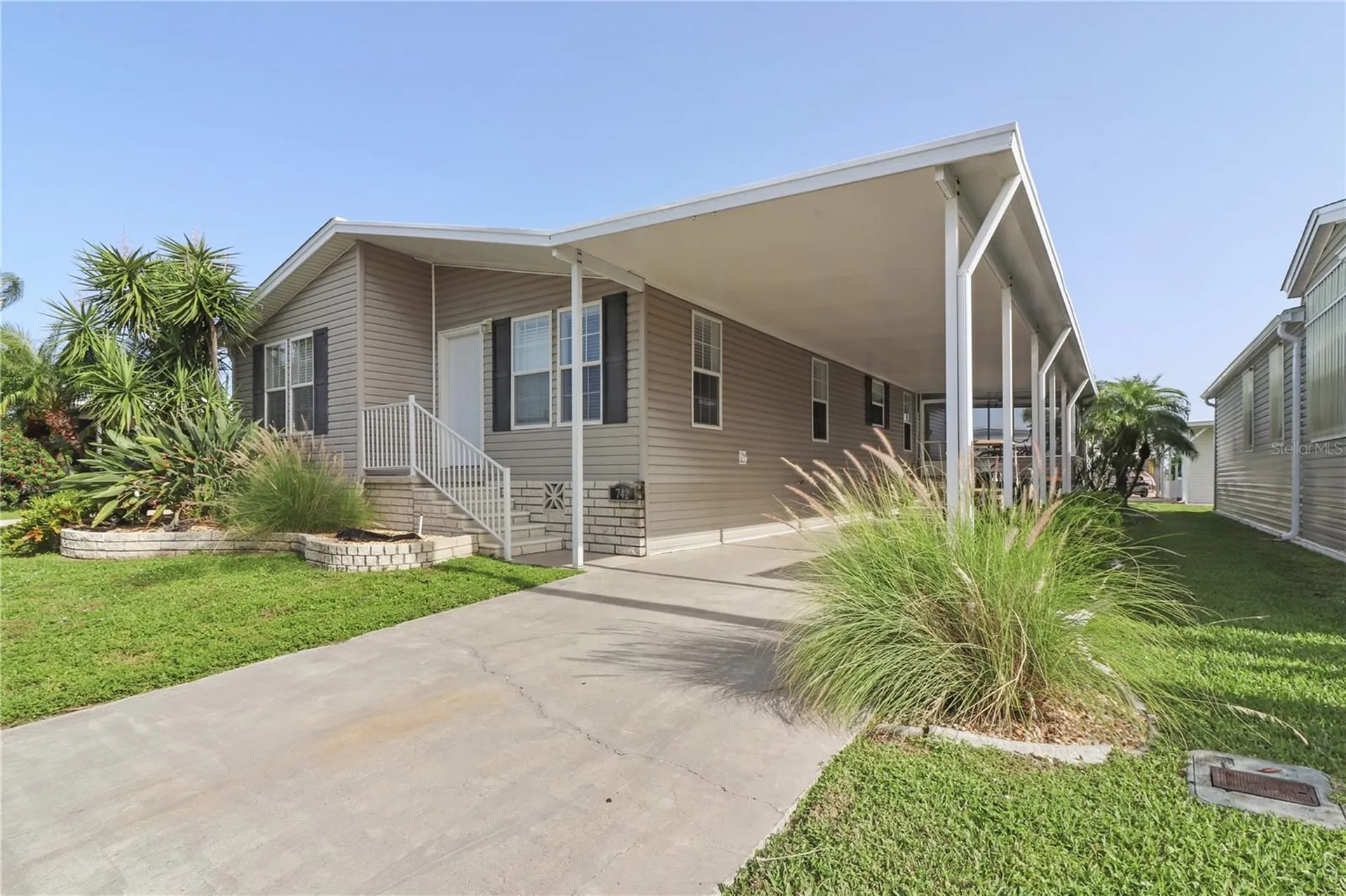 2100 Kings Highway Port Charlotte FL 33980