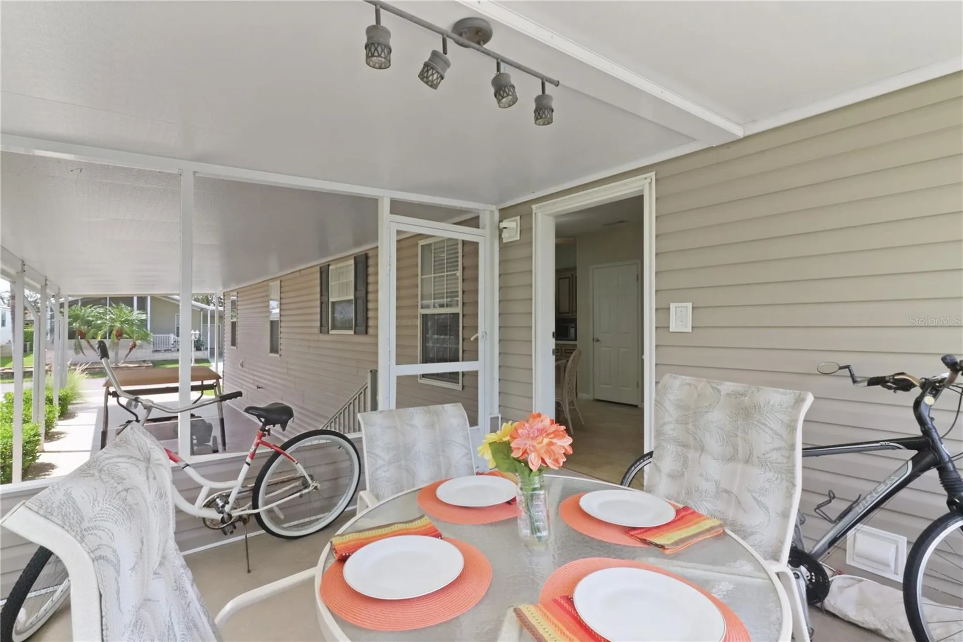 2100 Kings Highway Port Charlotte FL 33980