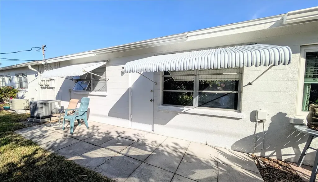 6105 Coral Way Bradenton FL 34207