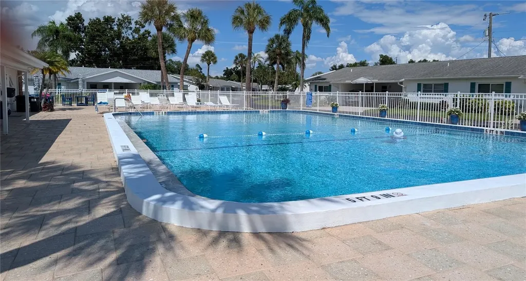 6105 Coral Way Bradenton FL 34207