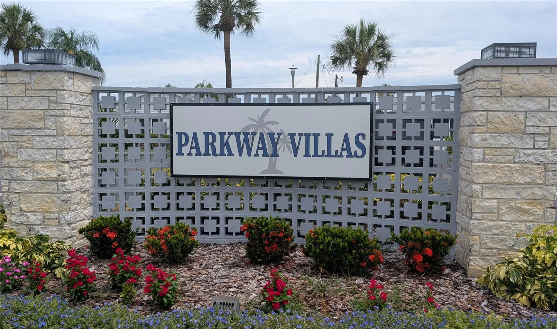 6105 Coral Way Bradenton FL 34207