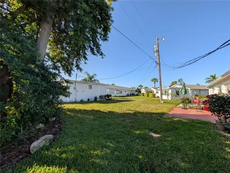 6105 Coral Way Bradenton FL 34207