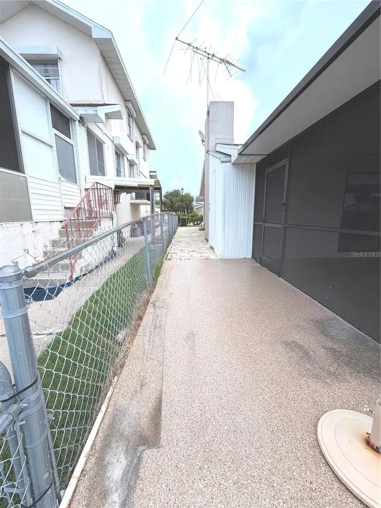 9903 San Sebastian Way Port Richey FL 34668