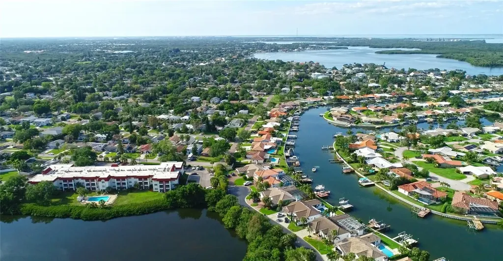 1860 Massachusetts Avenue NE St Petersburg FL 33703