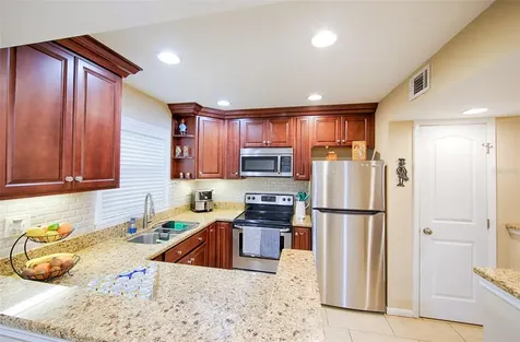 1860 Massachusetts Avenue NE St Petersburg FL 33703