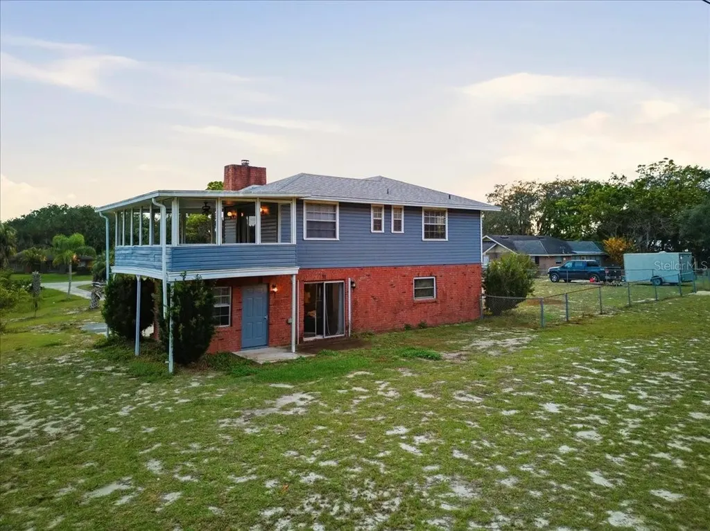 8837 Oakwood Drive Lake Wales FL 33898