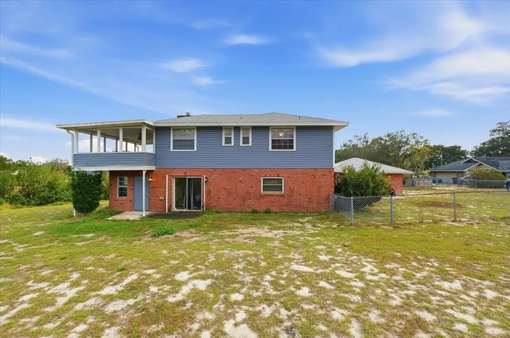 8837 Oakwood Drive Lake Wales FL 33898