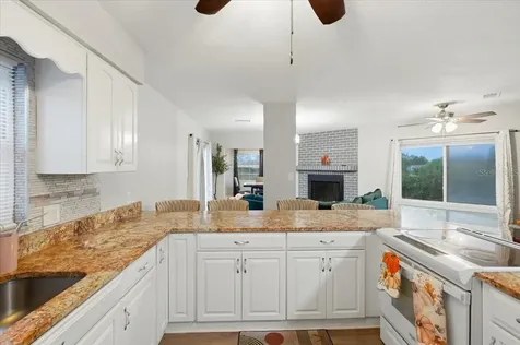 8837 Oakwood Drive Lake Wales FL 33898