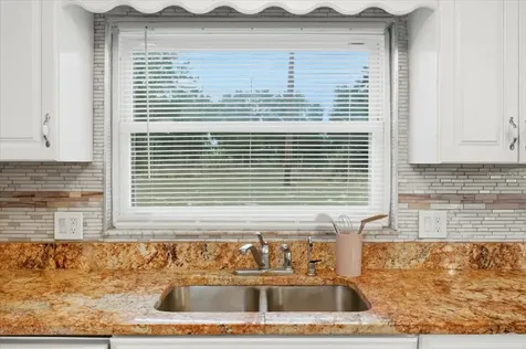 8837 Oakwood Drive Lake Wales FL 33898