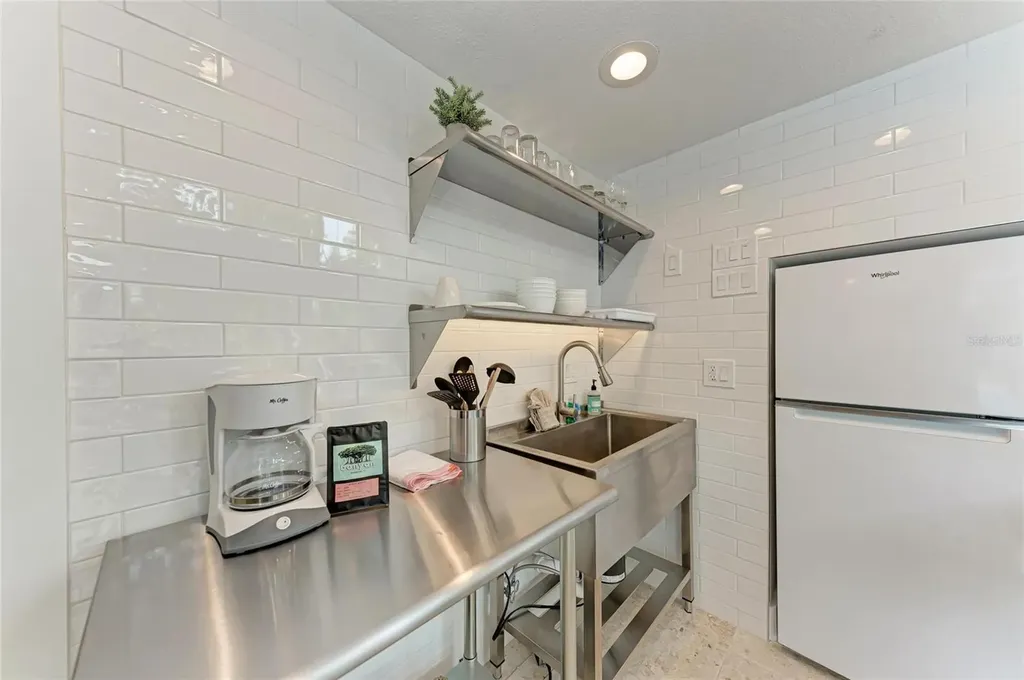 116 Hammock Road Anna Maria FL 34216