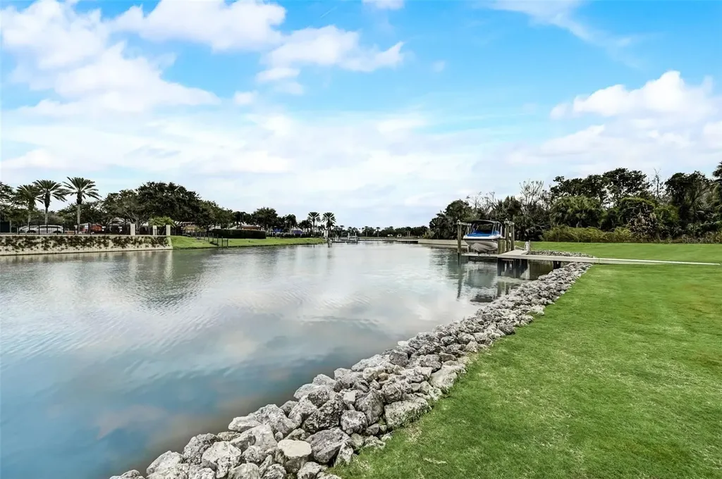 5413 Wishing Arch Drive Apollo Beach FL 33572
