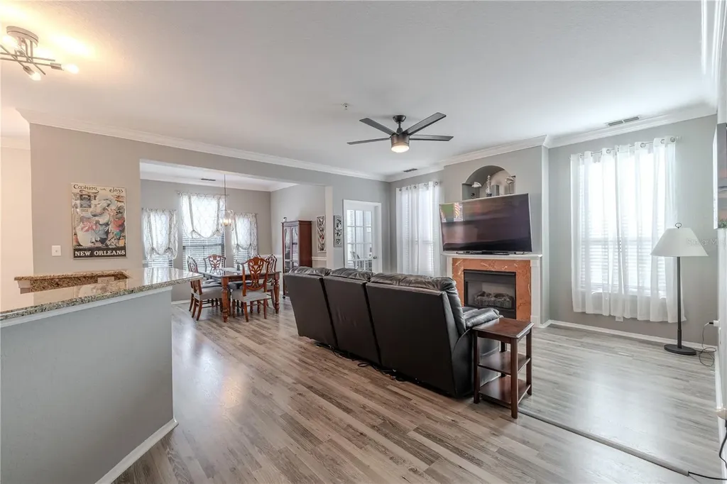 2738 Via Tivoli Clearwater FL 33764