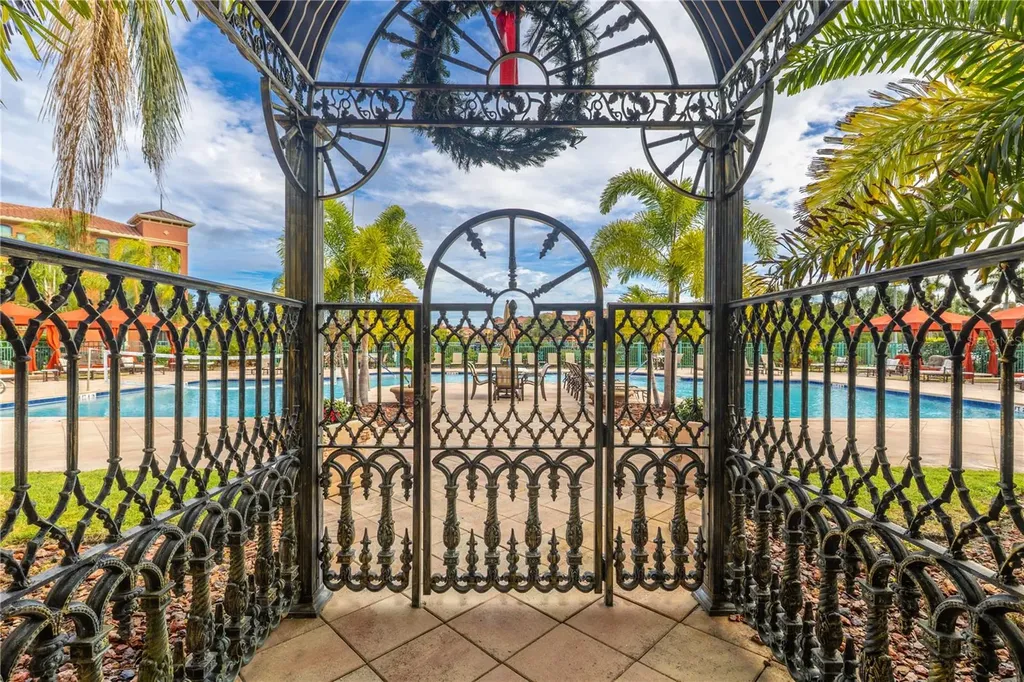 2738 Via Tivoli Clearwater FL 33764