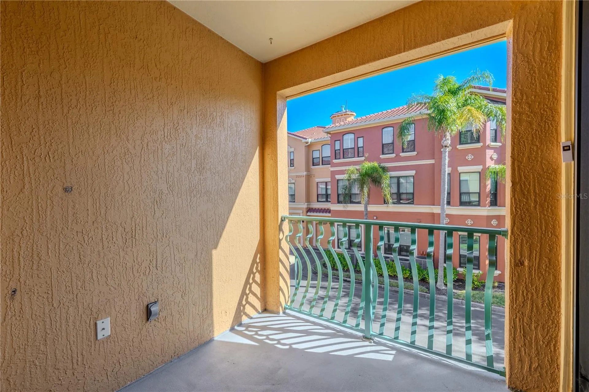 2738 Via Tivoli Clearwater FL 33764