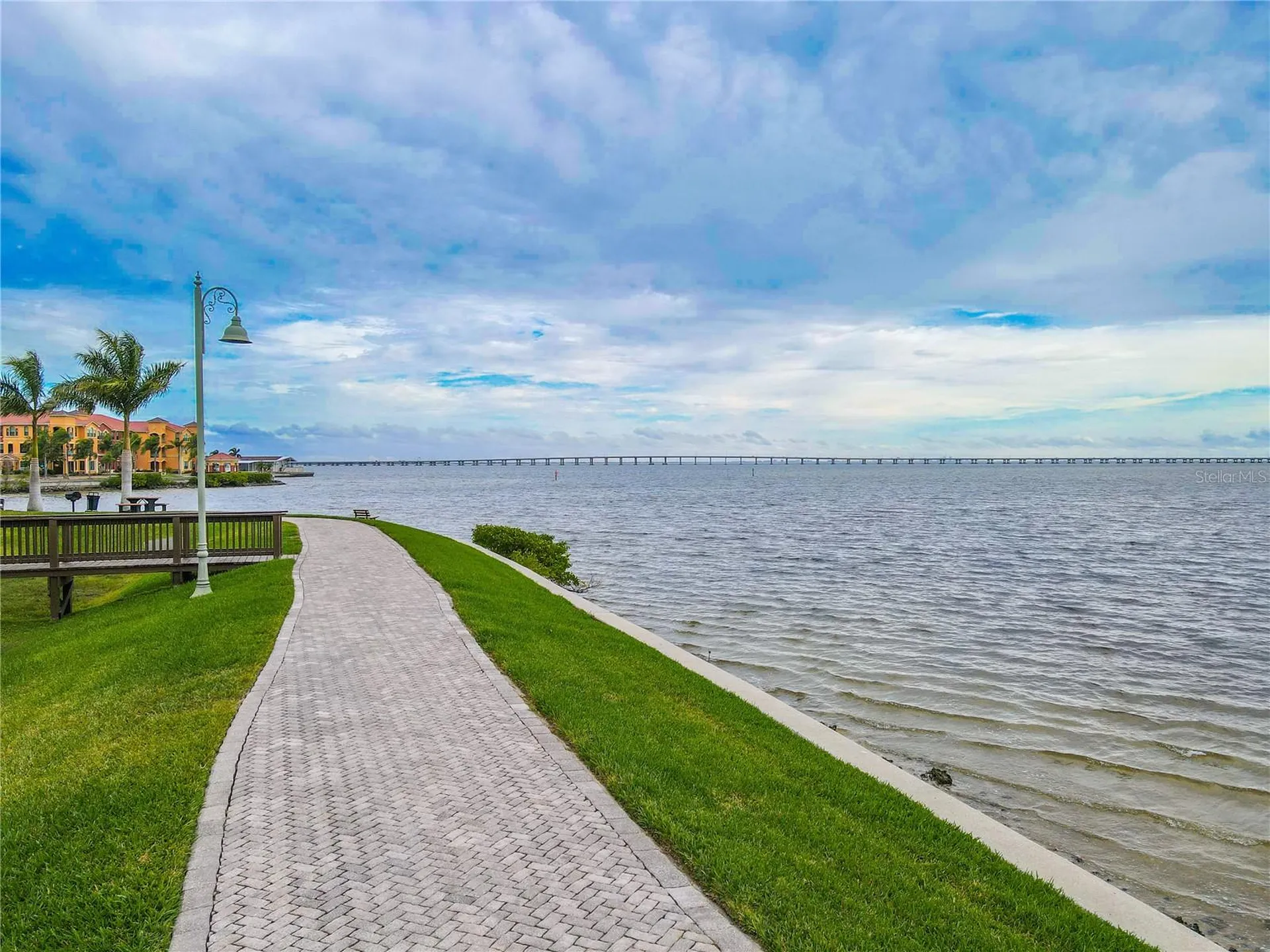 2738 Via Tivoli Clearwater FL 33764